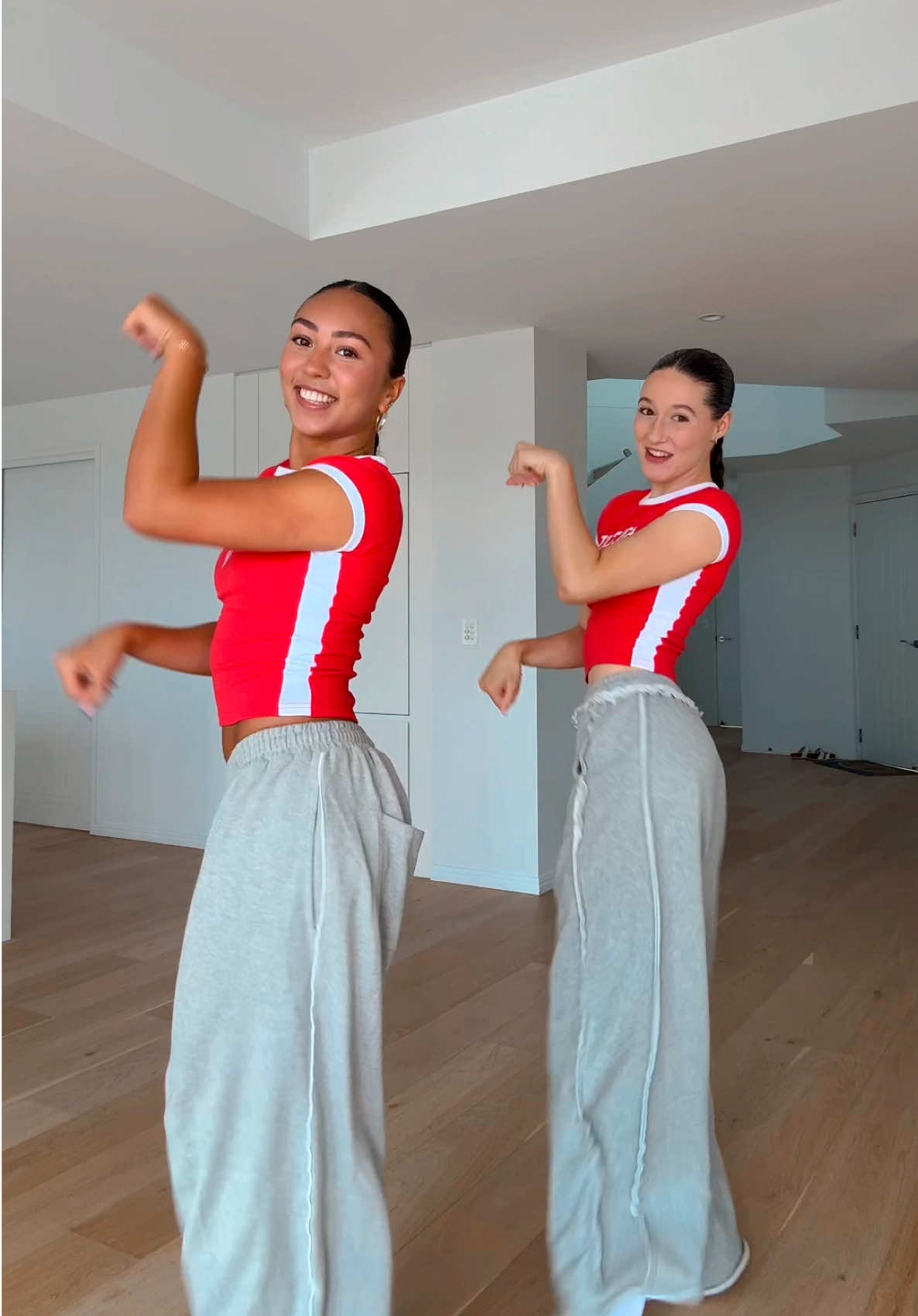 Doja Cat Viral Milkshake TikTok Dance! 🥰 #dance #besties #viral #trend 