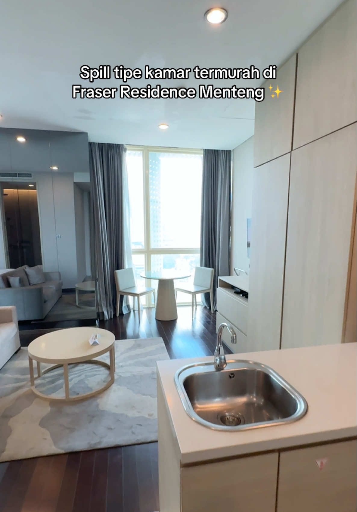 Booking hotelnya lewat tag lokasi di video ini yaa, bisa dapetin discount & cashback ✨ Pake kode promo “AGDTTID” di TikTok untuk dapetin extra discount 10% ✨ #HotelJuaraOktober  #FraserResidence #Menteng #Penthouse #JakartaPusat  