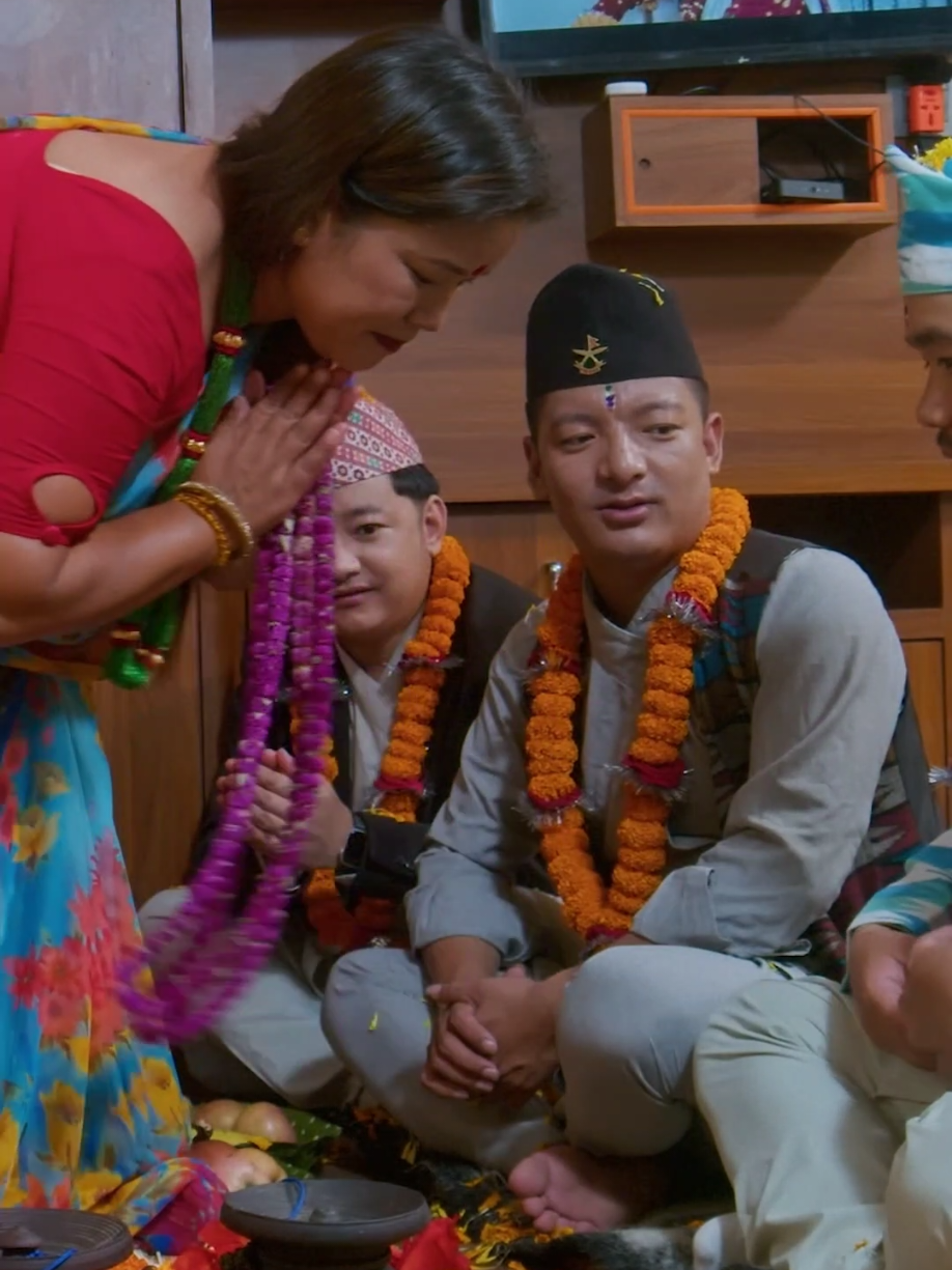 tihar mangal dhun tiharai aayo lau jhili mili vai toka fulko mala saptarangi tika mala #subashkhadka_02 laxmi puja nikesh rai tihar deusi bhailo song