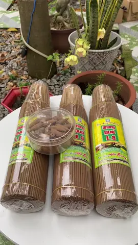 Gần Tết rồi nhu cầu sử dụng nhang nhiều, cả nhà mua combo 3 bó này cho tiết kiệm nha #nhangquela #tramhuongdatquang #nutram #xuhuong #tiemnhatho 