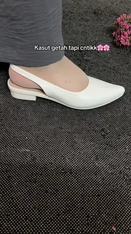 Suka pakai kasut jenis getah ni pun!berbaloi n selesa ! #kasutgetah #sandalwanita #raya #ringan #flipflop