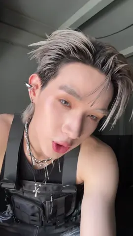 ชอบได้มั้ย ถ้าไม่ได้มีเรื่องแน่ 🤨❤️‍🔥 #FeelLikeMe_LYKN #LYKN #RISERMUSIC 
