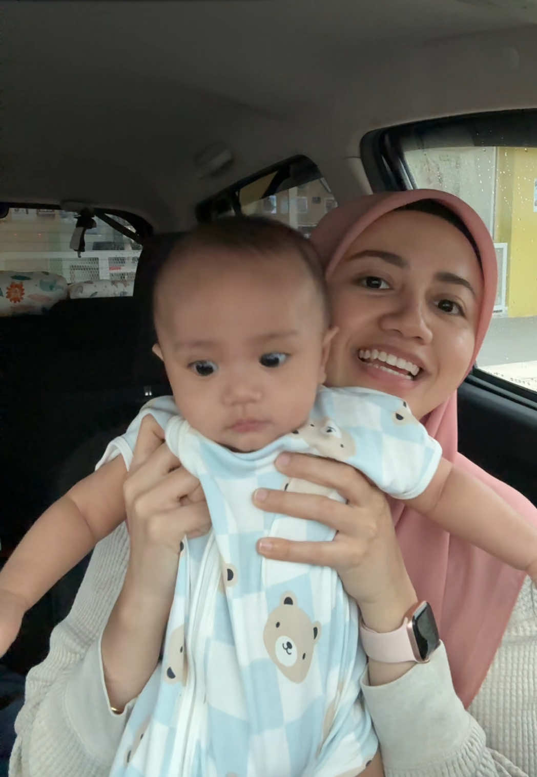 random dobi day 🤣 tiber camera shy