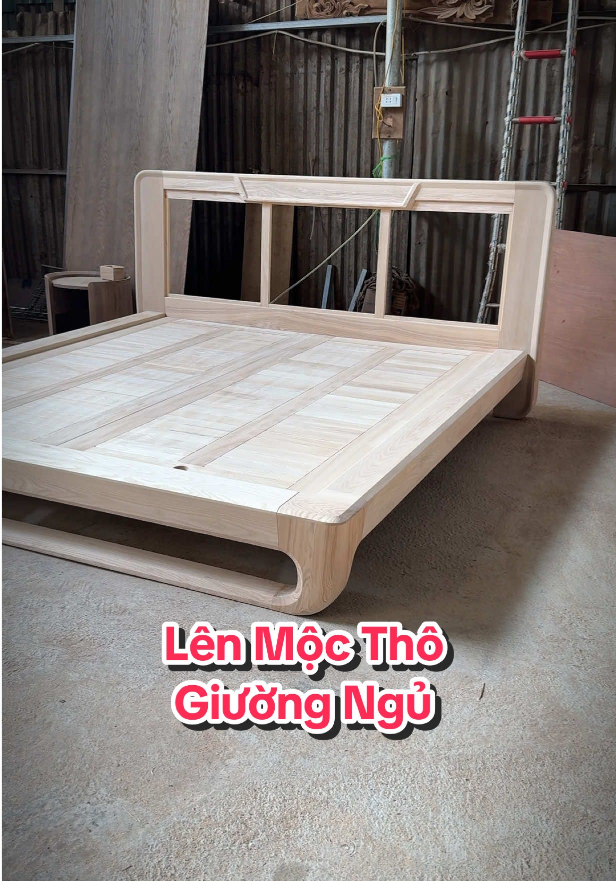 Cứ mộc mạc chân thực như hế này là đúng bài các bác ạ #GiườngHiệnĐại #GiườngNgủGỗTựNhiên #giuongngudep #noithatphongngu #xuhuong 
