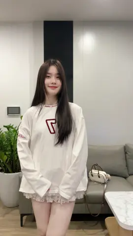 Áo thun big boxy #22etm #lila #webuild 