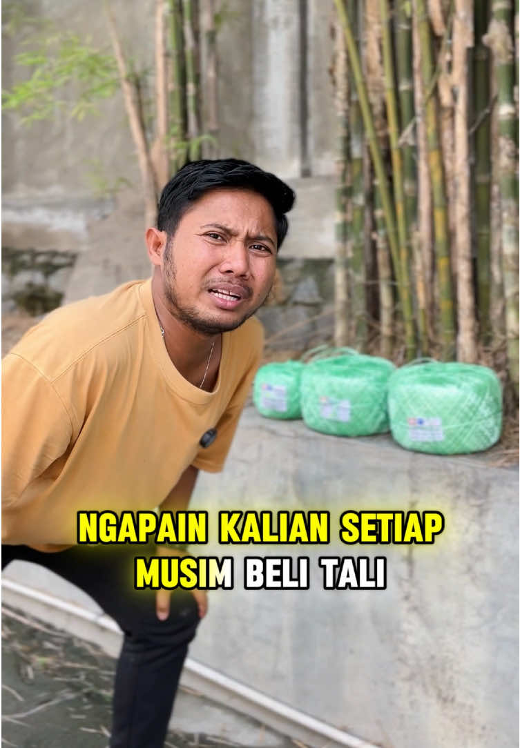 Tali Gawar: Solusi kuat & tahan lama untuk tanaman menjalar! Memiliki lapisan lilin, tahan terhadap terik matahari, dan bisa dipakai berkali-kali hingga musim panen berikutnya! 💪🌿 #taligawar #talipertanian #lanjarantanaman #talitanamkacangpanjang #talilanjaran 