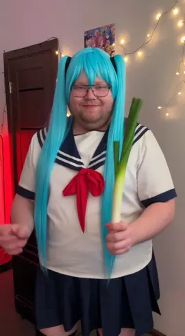 @Антон T2x сделал косплей на Хатсуне Мику ☺️ #t2x2 #eblansquad #twitch #sora #hatsunemiku 