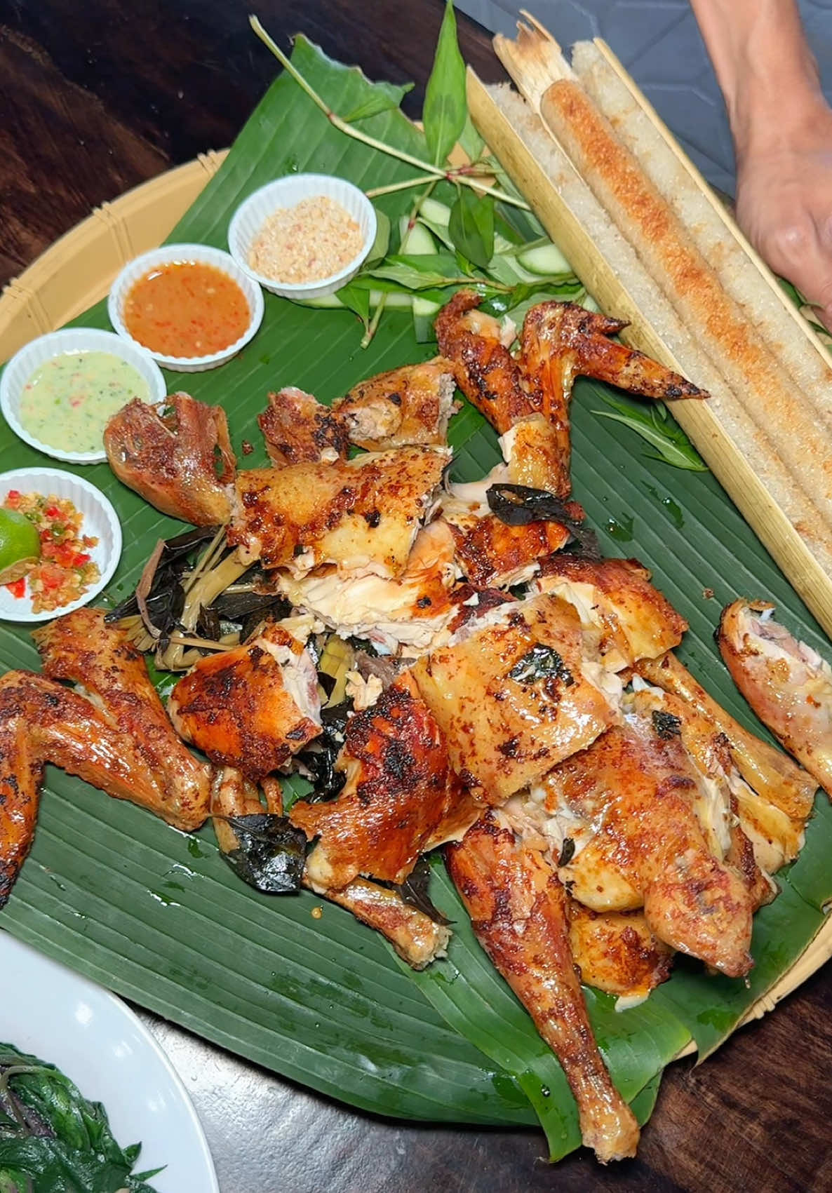Quán Gà nướng Lá Tiêu Rừng ở Đà Lạt #lananhne #ancungtiktok #reviewanngon #LearnOnTikTok 