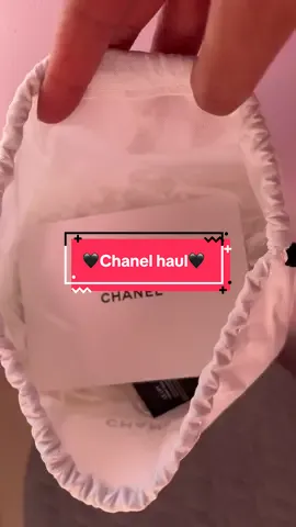 Chanel mini haul @chanel.beauty @ChanelOfficial #fyp #chanel #chanelbeauty #beauty #unboxingvideo 