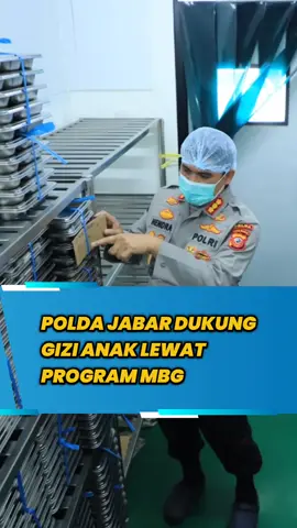 Polda Jabar dukung gizi anak lewat program MBG #poldajabar #mbg #polri #polisiindonesia #fypシ 