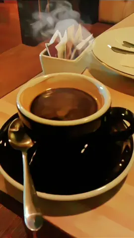 Diisi Sendiri Kata-Katanya Biar fyp  #fyp #lewatberanda #videomentahan #kopihitam #vibescafe 