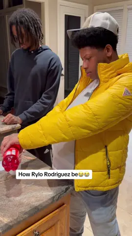 Dude be talking in Uppercase and Lowercase😭😭 #regtoofunny 