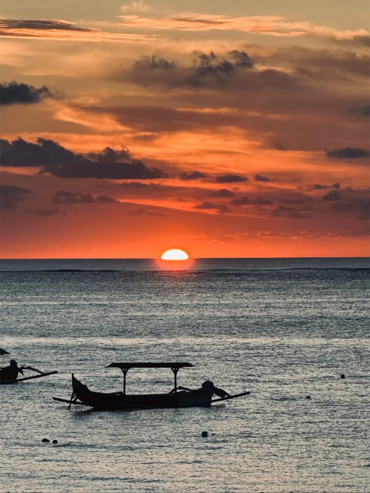 sea ​​water heals everything🌊🫧🐚 #fyp #foryou 