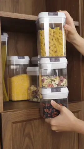 Sealed Food Storage Box on SALE!! #TikTokMadeMeBuylt #BlackFridayDeals #FoodStorageContainers #KitchenEssentials #PantryOrganization 