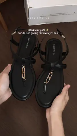 It’s giving classy and bold vibes #bostantenshoes #sandals #sandalcantik #sandaltali 