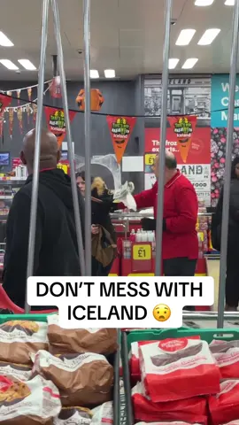 There has to be a better way of handling this Not-So-Niceland 🤦 #uk 