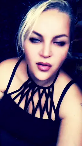 #blayback #pourtoi🥺👼🏽 #flyp #foryoupage❤️❤️ #desbisousàtousmesabonnés♥️ Très belle après-midi des bisous 🎹🎵🎧💯🌹🌸😘😘