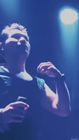 bukan maksud hatiku . . #andraandthebackbone #live #fyp #pisces85 