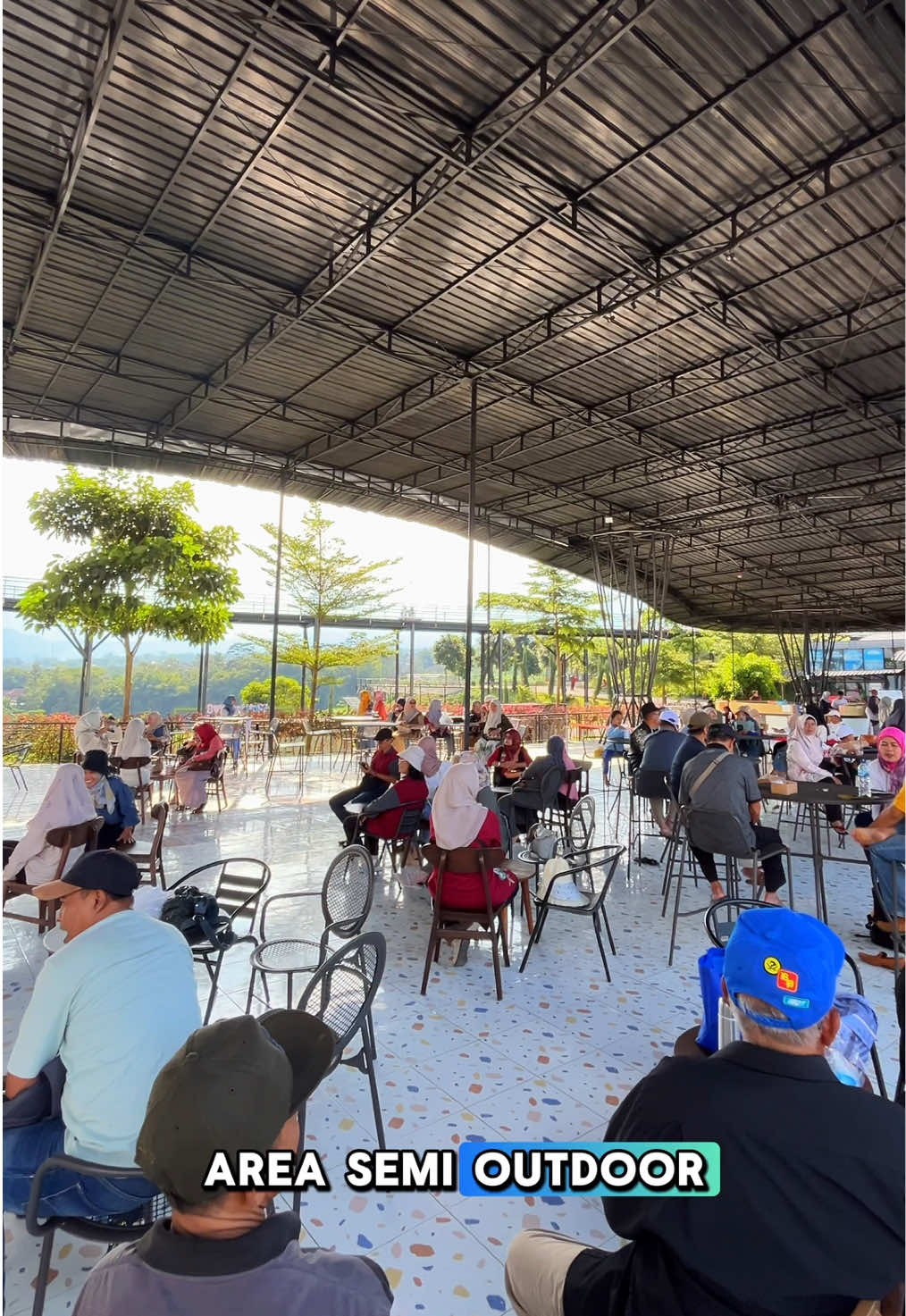 FREE AREA❗️ Nyari tempat Gathering sekalian healing? Malang Skyland bisa jadi solusinya.  Areanya super luas, nyaman, lengkap dan murah😍 Buruan resevasi sekarang dan nikmati berbagai bonus menarik lainnya!  Klik link di bio untuk infomasi lebih lanjut! #malangskyland #wisatamalang #malang #jawatimur #gathering 