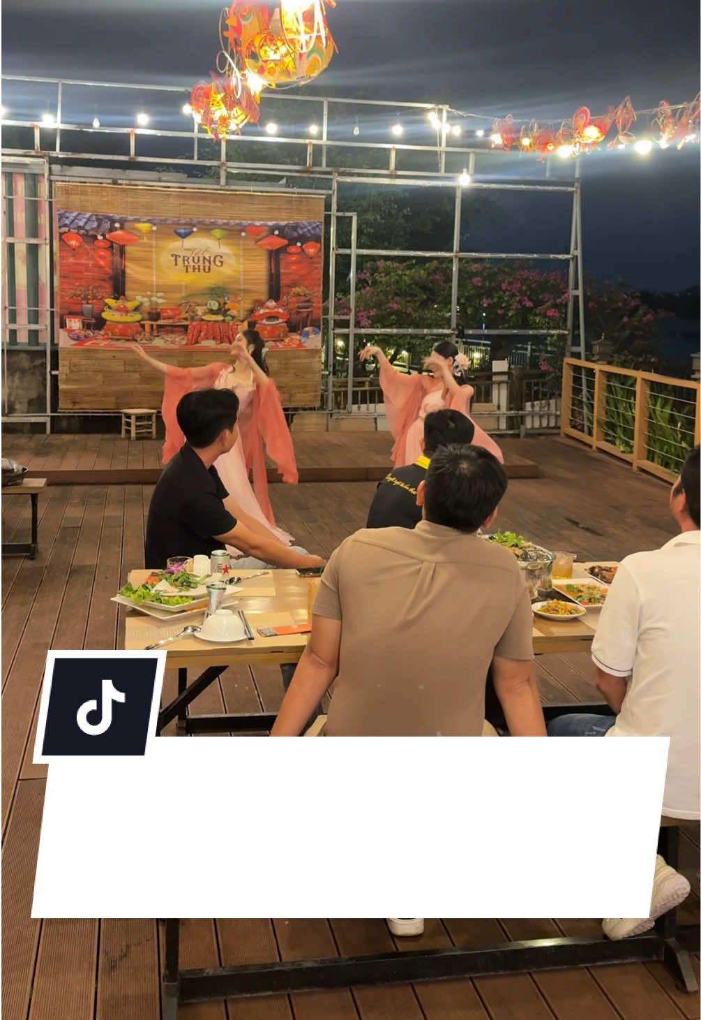 Mỹ nữ bên sông P2 #nhahanglangtamgiao #langtamgiaorestaurant #muacotrang #xuhuong #2025 