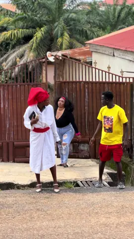 Hmm🥹💔.this account don’t support violence just for laugh 😂.#foryou #viralvideo #foryoupage #videoviral #fypppppppppppppppppppppppp @AKOSUAH SERWAA @Atadwe 💚🐊🤣🎵🎤🌎 