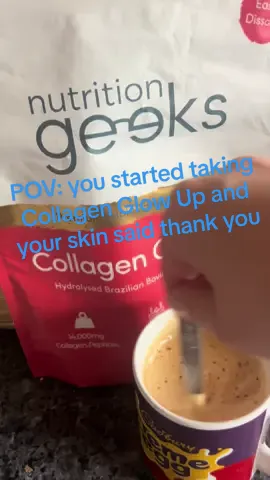 The glow is real 👀 One scoop a day for radiant skin, stronger hair & nails 💅 🌸 Thank you @nutritiongeeksofficial for creating this fabulous product 😍😍😍 #collagen #GlowUp #collagenpowder #nutritiongeeks ##beauty 