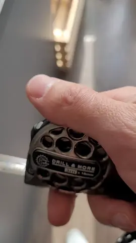 Якісні рулетки з нержавійки та вуглицевої сталі 3×16 вуглицева 270грн 3×16 нержавійка фарбована 300 5×19 вуглицева 350 5×19 нержавійка фарбована 380 5×25 вуглицева 385 7.5×25 вуглицева 430 7.5×25 нерж.фарбована 470 #топ #інструменти #магазин #продаж #рулетка 