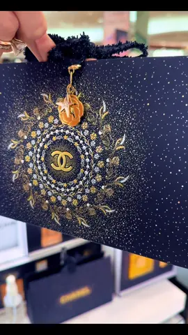 CHANEL CHRISTMAS 🎄 #chanel #chanelbeauty #skincare #giftidea #makeup 