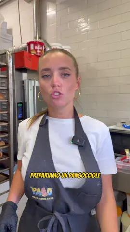 Difficile resistere al nostro pangocciole. Vieni a scoprirlo, ti aspettiamo da Paco💙 #pacocornetteria #vomero #pangocciole #cremadilatte #nutella 