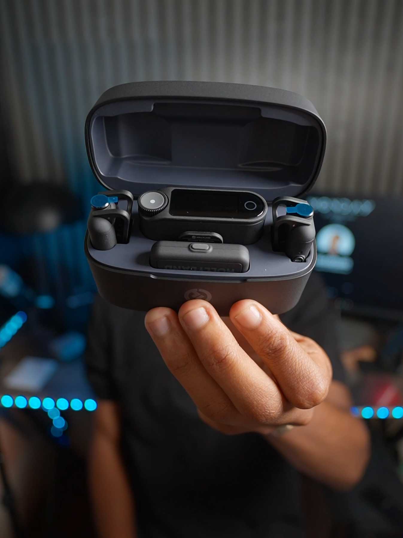 Let's unbox my Hollyland Lark Max 2 😊 @Hollylandglobal @Cart🛒🟠 #hollyland #hollylandlarkm2 #contentcreators #contentcreation #videocreator 