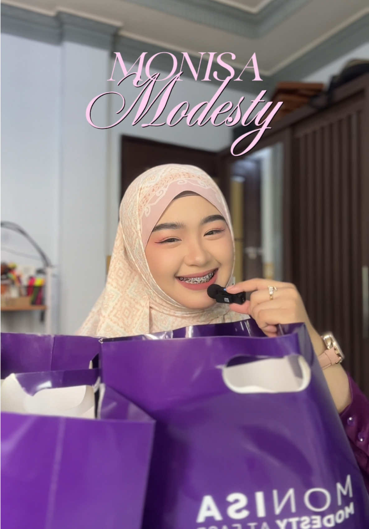 How does @Monisa Modesty Marawi Branch manage to make every piece so stunning—from their hijabs down to their abayas?!? 😩💟