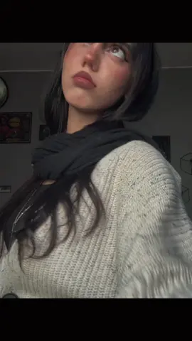 اویزونه لب و لوچه👄