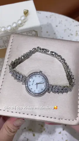 Các chị yêu vào săn quà đầu live với em nha 🥰🥰 #donghonu #donghoxinh #donghochinhhang #donghothoitrang #viral 