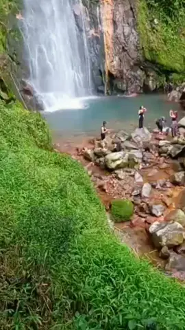 ketenangan yg menyatukan jiwa. #wisata #alam #curug #jawabarat #bogor 