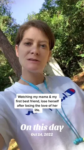 #onthisday so thankful she’s here with me now. She’s built a bond with her 4 grandchildren that can’t be broken. I am so grateful. Never give up HOPE. It’s all in Gods timing. #recoveryispossible #recoveryisbeautiful #igotmymamaback #wedorecoverwecanrecover 