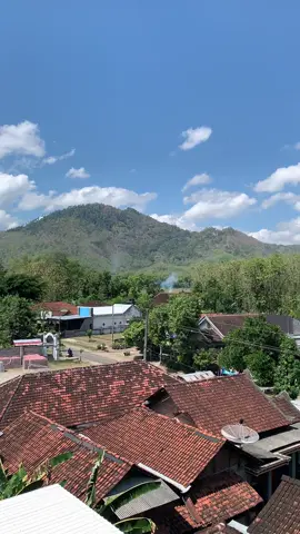 Naliko omah nk ponorogo bagian kidul#lewatberanda #desaasri #foryou 