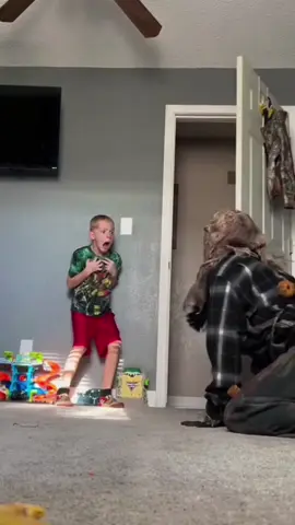 Scaring children on Halloween#funny #toddler #kids #funnyvideos #funnytiktok
