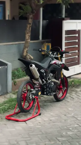 korban sewates konco🫠 #supermotoherexstyle #crfsurex #crfbaladewa #supermototiktok #surexgank 