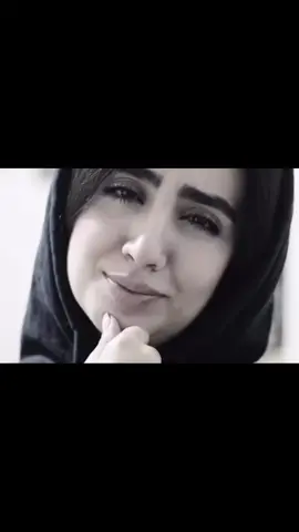 لە شوێنێکی دیکە ڕزگارت دەکات، هەموو ئەو جارانەی کە تۆ بە قسەیەک دڵی کەسێکت داوەتەوە، هەموو ئەو جارانەی کە دەتوانی ئازاریان بدەیت و نەتکرد ڕزگارت دەکەن هەموو ئەو جارانەی دەکرا مرۆڤێکی خراپ بیت بەڵام دڵ و ویژدانت ڕێگەیان نەدایت، هیچ شتێک ون نابێت هیچ شتێک هەڕەمەکی نییە و  ئەوەی دەیبەخشیت لە شوێنێکی دیکە بۆت دەگەڕێتەوە.🖤 #kurd #kurdsh #slemani #سلێمانی #persion 