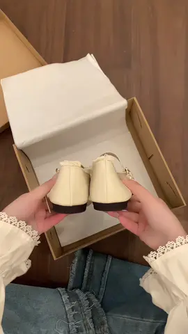 ✨✨ Đôi giày bệt phối ren đang được các ce săn đón ne #giaybetnu #giayxinh #xuhuong #xuhuongtiktok #fpyシ 