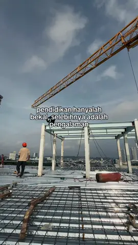 Bukan kh begitu? #kangkuliproyek  #kontruksibaja  #ereksen  #fyp  #safetyfirst 