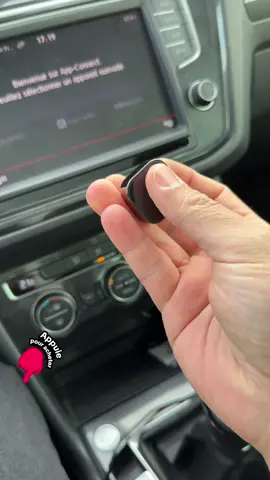 Ajoute le CarPlay sans fil dans ton véhicule qui dispose déjà du CarPlay, filaire grâce à cette clé installe #CarPlay #SansFil #CléUSB