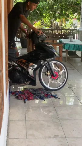 Sampai lupa kalo punya motor ini#mxsirenx 