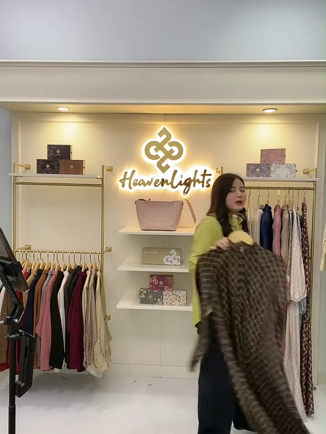 Outfit of the day? More like mood of the day ✨ dress wanita #alluradress #95 #dresswanita #heavenlights #151025heavenlights #FB151025 #Fashionbrand #ootdfashion #paydaysale #fyp