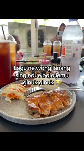 Iyo iyo lemu ngene kilohhhhh 😬#pekalongankotabatik #promomakan1010 #pekalongan24jam 