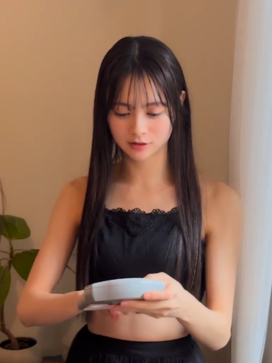 Challenge - Grip Strength Test] AKB48's Momoka Ito takes a grip strength test! #いとう ももか #itomomoka #akb48 #itomomokaakb48 #japan 