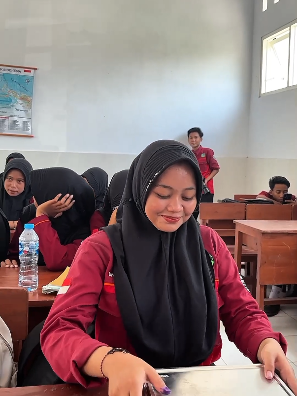mimin lagi koleman (kondangan)😁 #mbg #pengantin #parody #smk #smkdarulmuqomah 