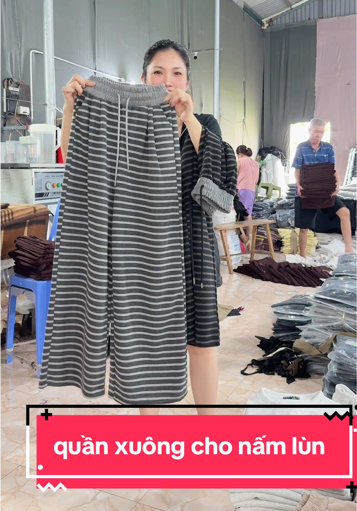 phom mới quần đẹp cho chị e nấm lùn#xuhuong #quanxuongnu #quannamlun #loanchuyenbo #quanbaggynamlun 