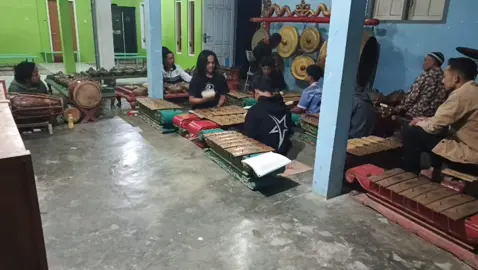 (proses belajar) gending slendang biru  #belajargamelan #gamelan #gamelanjawa #budayajawa 