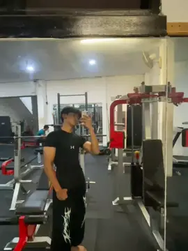 #fyp @alysafashion #sweatpants #gym #foryou 